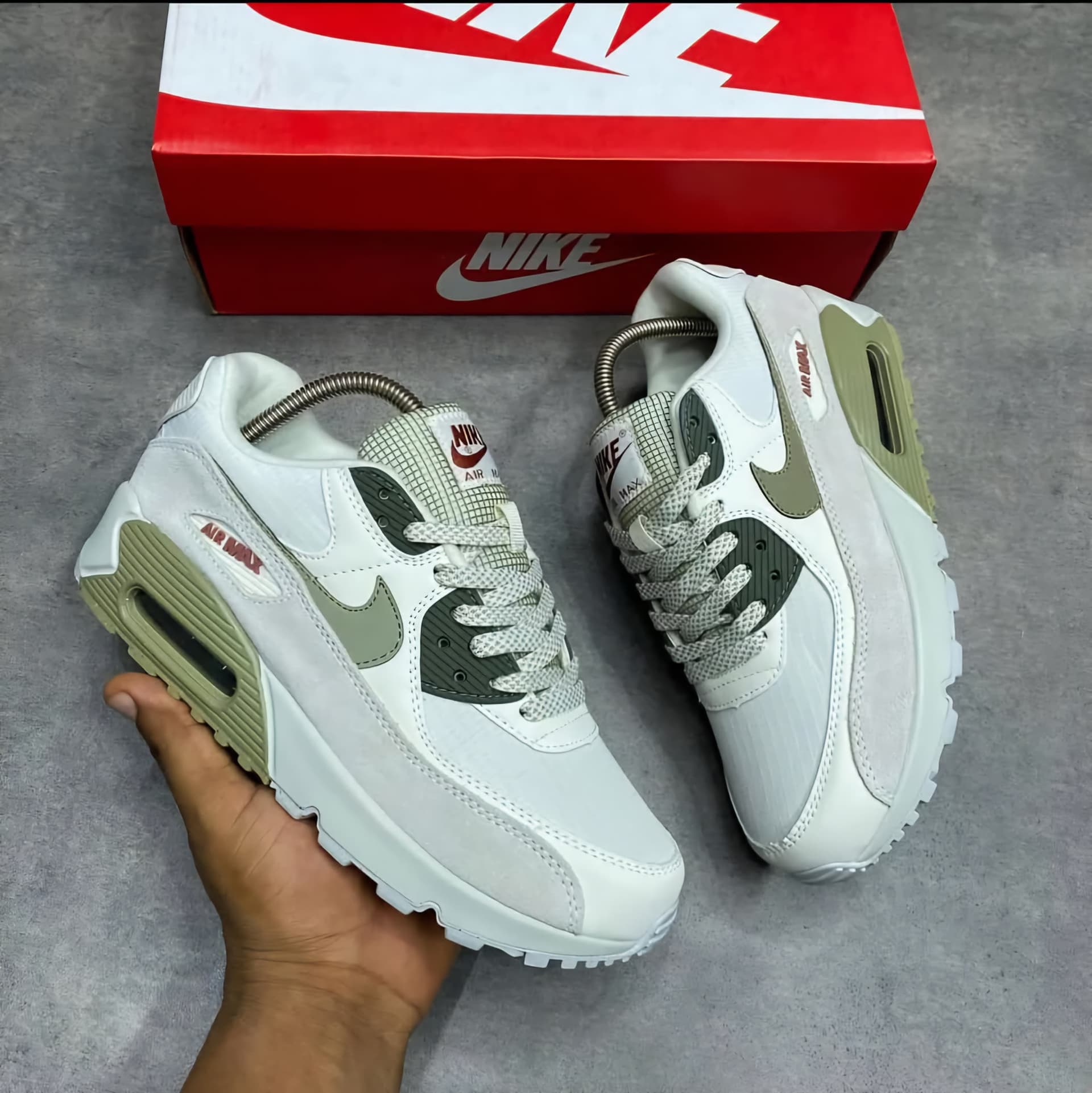 Nike Air Max 90 Light Olive