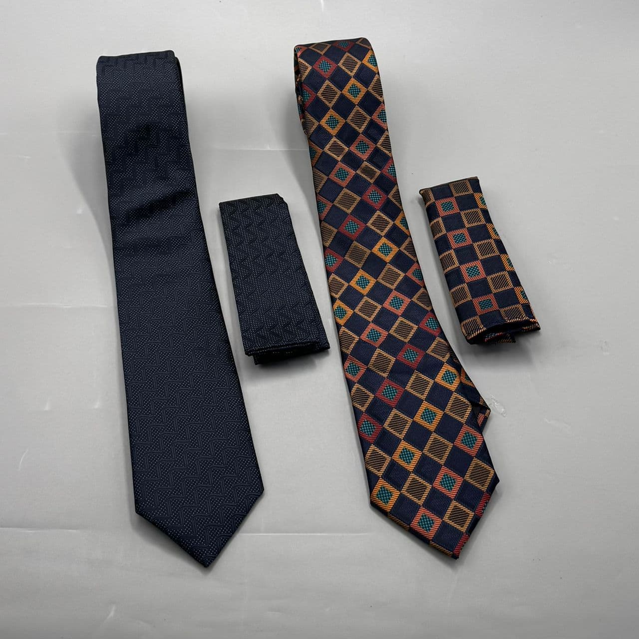Tie & Pocket Square Set — Style 10